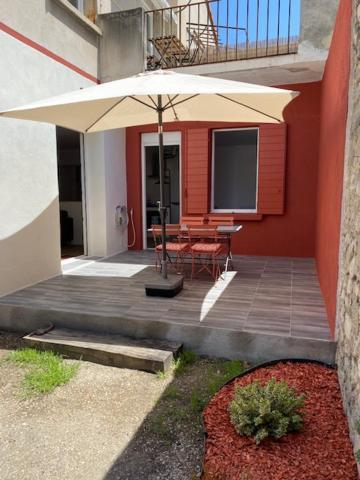 Ferienwohnung Lumineux Exterieur Proche Gare Et Stationnement Prive Avignon Exterior foto