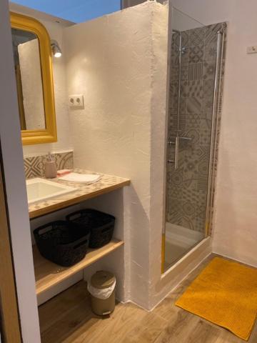 Ferienwohnung Lumineux Exterieur Proche Gare Et Stationnement Prive Avignon Exterior foto